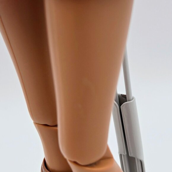 2009 Mattel Fashionista Artsy Nikki AA Barbie Doll African American R9883-0572 - Picture 13 of 16